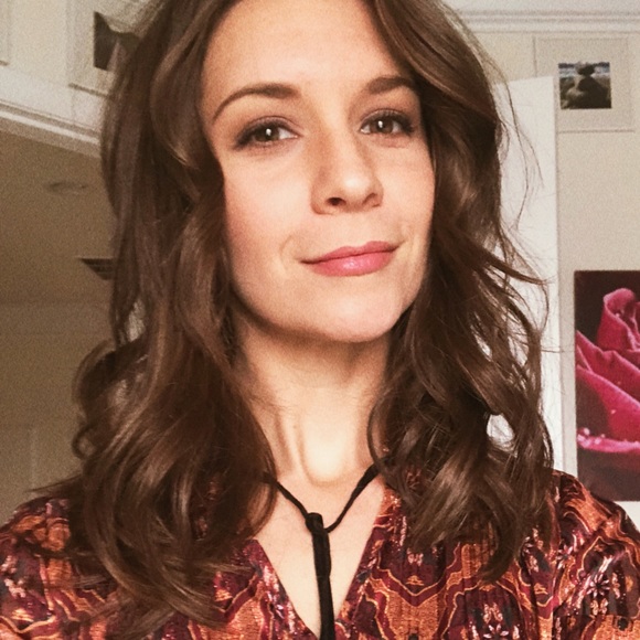 Meet your Posher, RoseAna - Picture 1 of 3